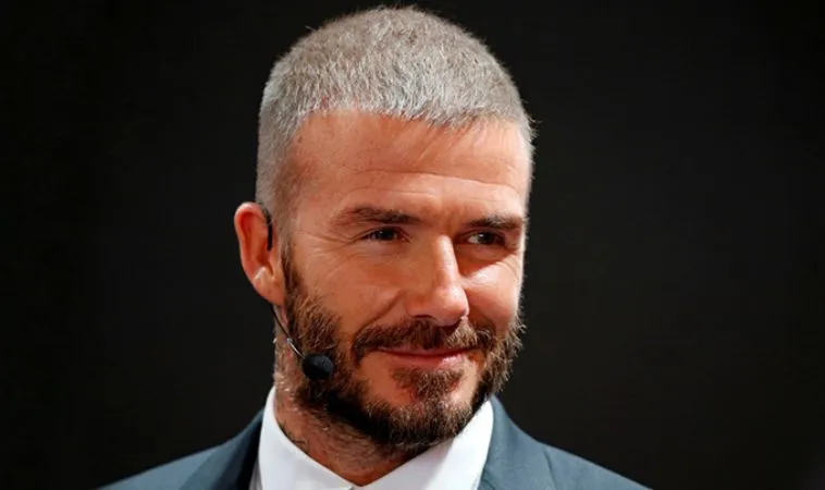 Beckham bắt đầu sự nghiệp ở Manchester United từ 1992 đến 1994