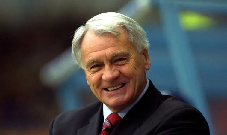 Bobby Robson là huấn luyện viên 71 tuổi tại bóng đá Anh