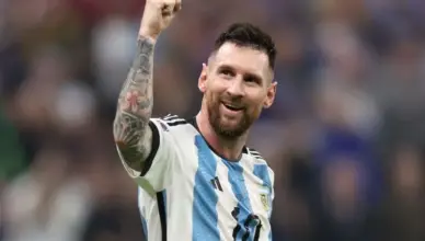 Lionel Messi nhận được mức lương khủng là 111 triệu bảng Anh/năm